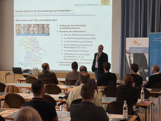 Vortrag mit Publikum im Saal